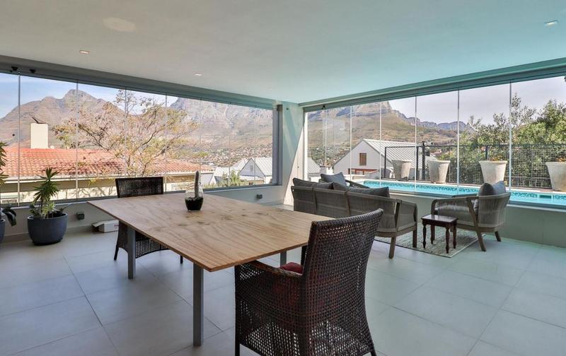 4 Bedroom Property for Sale in Tamboerskloof Western Cape